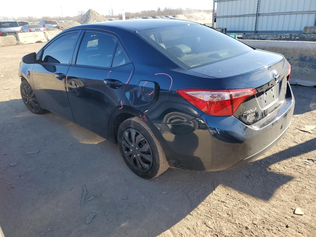 Изображение 2 2018 TOYOTA COROLLA L 2018 с VIN 2T1BURHE7JC992677
