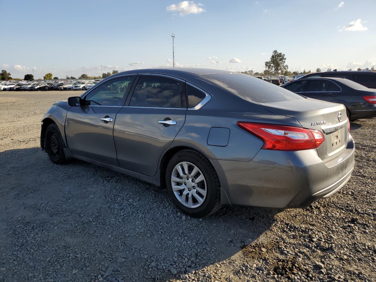 Image 2 of 2016 NISSAN ALTIMA 2.5 2016 with VIN 1N4AL3AP4GC259405