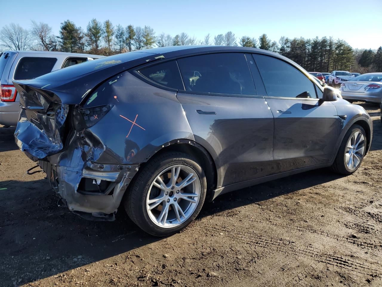 Image 3 of 2020 TESLA MODEL Y  2020 with VIN 5YJYGDEE9LF030050