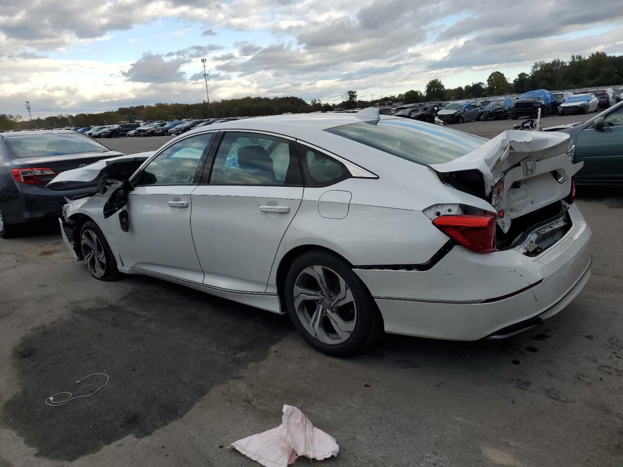 Image 2 of 2018 HONDA ACCORD EX 2018 with VIN 1HGCV1F41JA082011