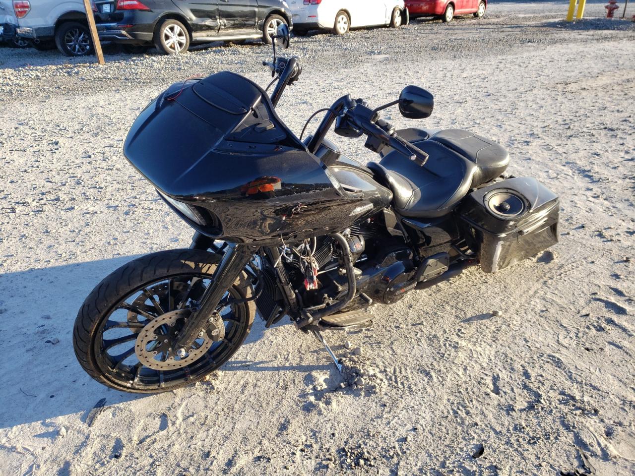 Image 2 of 2018 HARLEY-DAVIDSON FLTRXS ROAD GLIDE SPECIAL 2018 with VIN 1HD1KTC15JB631643