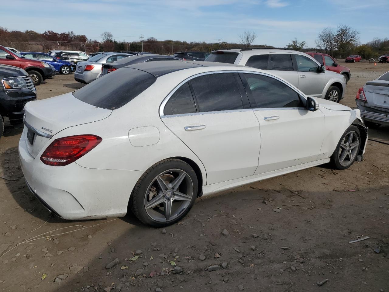 Image 3 of 2015 MERCEDES-BENZ C 300 4MATIC 2015 with VIN 55SWF4KB9FU018780
