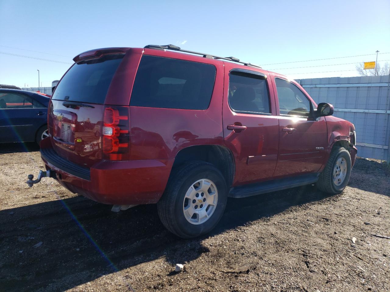 Изображение 3 2013 CHEVROLET TAHOE K1500 LS 2013 с VIN 1GNSKAE02DR375897