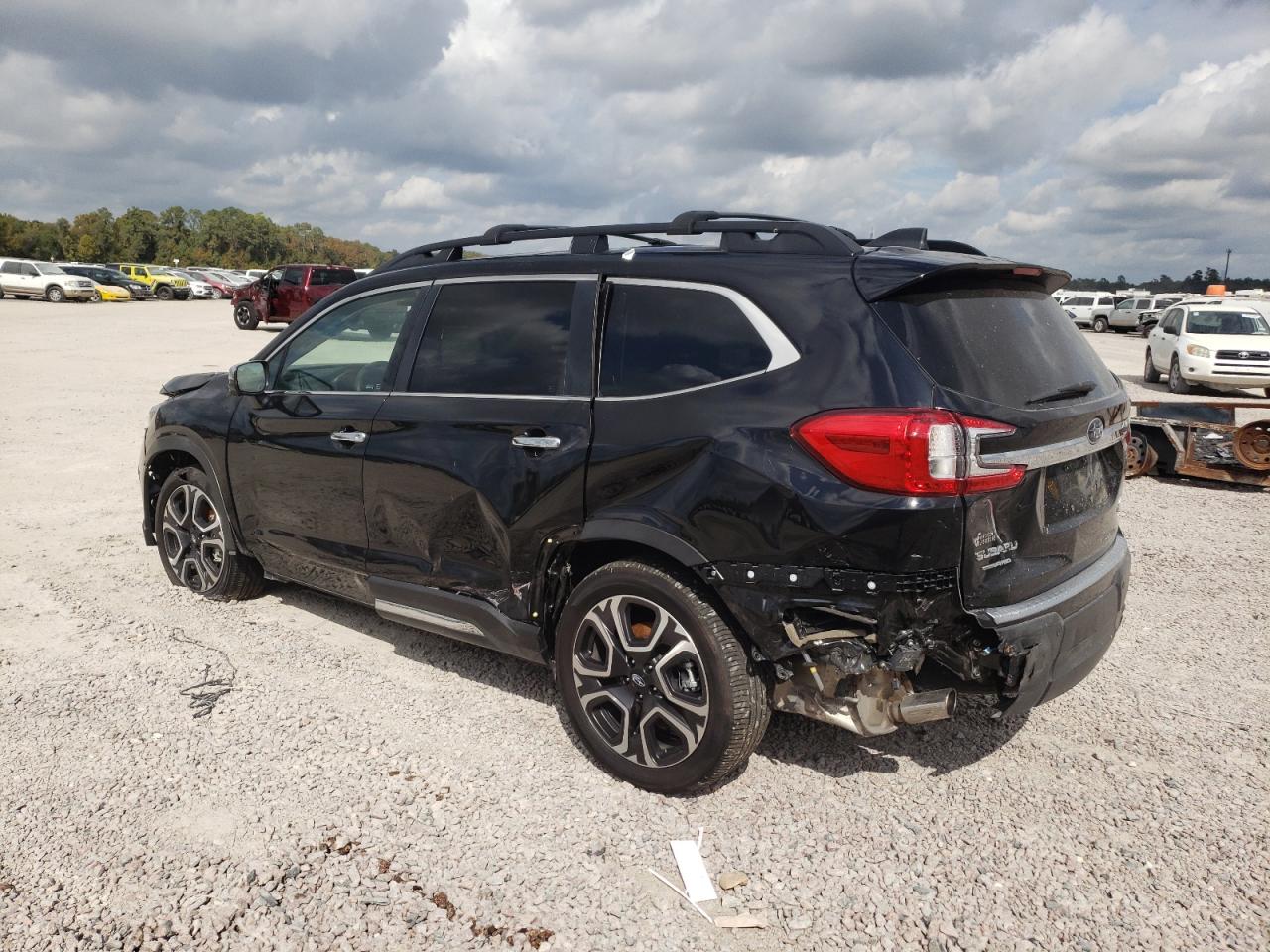 Изображение 2 Subaru Ascent Touring 2023 с VIN 4S4WMAWD5P3420730