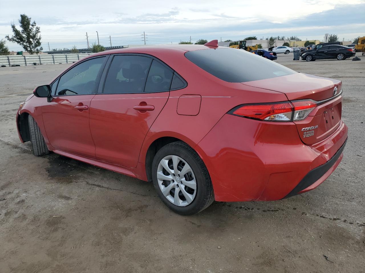 Изображение 2 2020 TOYOTA COROLLA LE 2020 с VIN 5YFEPRAEXLP066078