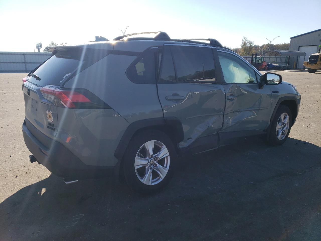Image 3 of 2021 TOYOTA RAV4 XLE 2021 with VIN 4T3RWRFV0MU035541