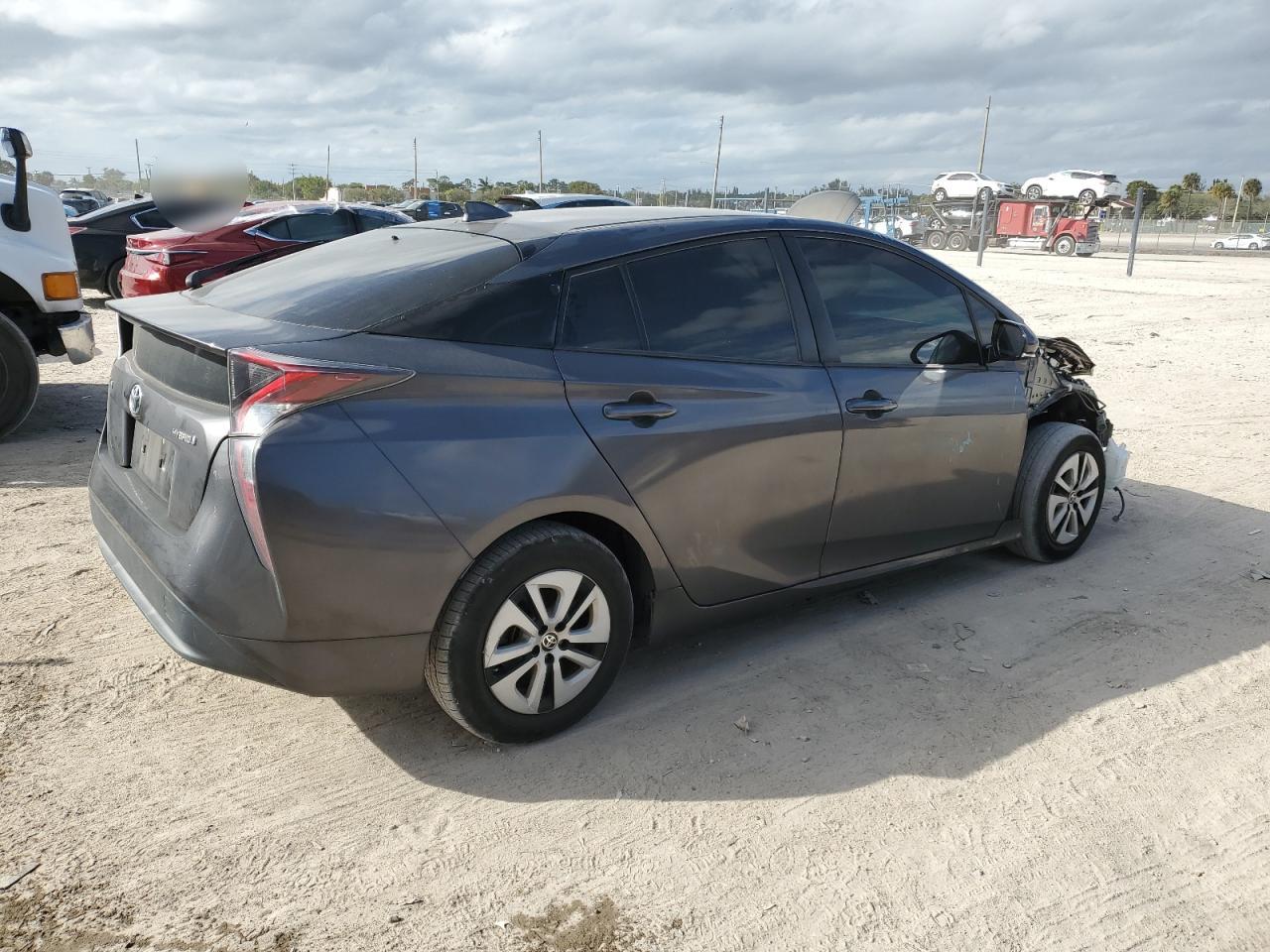 Изображение 3 2017 TOYOTA PRIUS  2017 с VIN JTDKARFU8H3034752