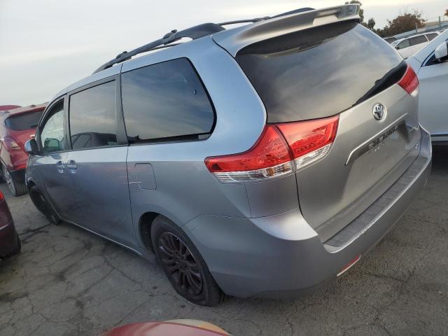 Изображение 2 2012 TOYOTA SIENNA XLE 2012 с VIN 5TDYK3DC5CS233988