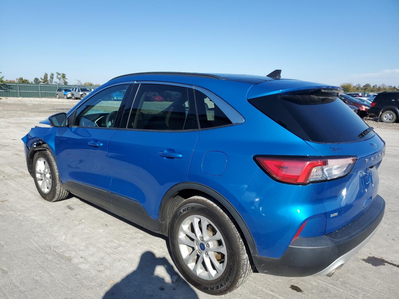 Изображение 2 2020 FORD ESCAPE SE 2020 с VIN 1FMCU0G65LUC31013