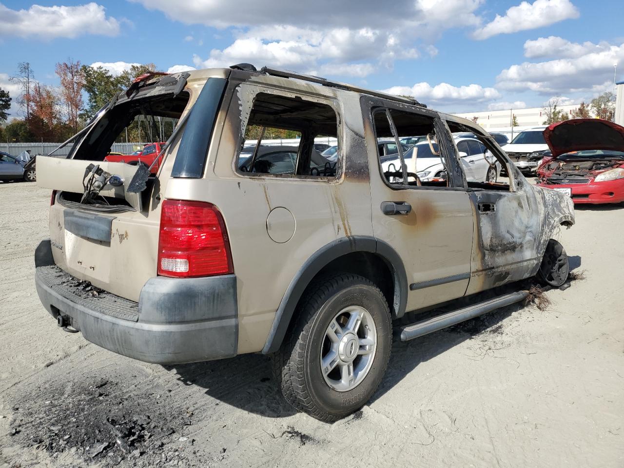 Obraz 3 z 2005 FORD EXPLORER XLS 2005 z VIN 1FMZU72K05UB34666
