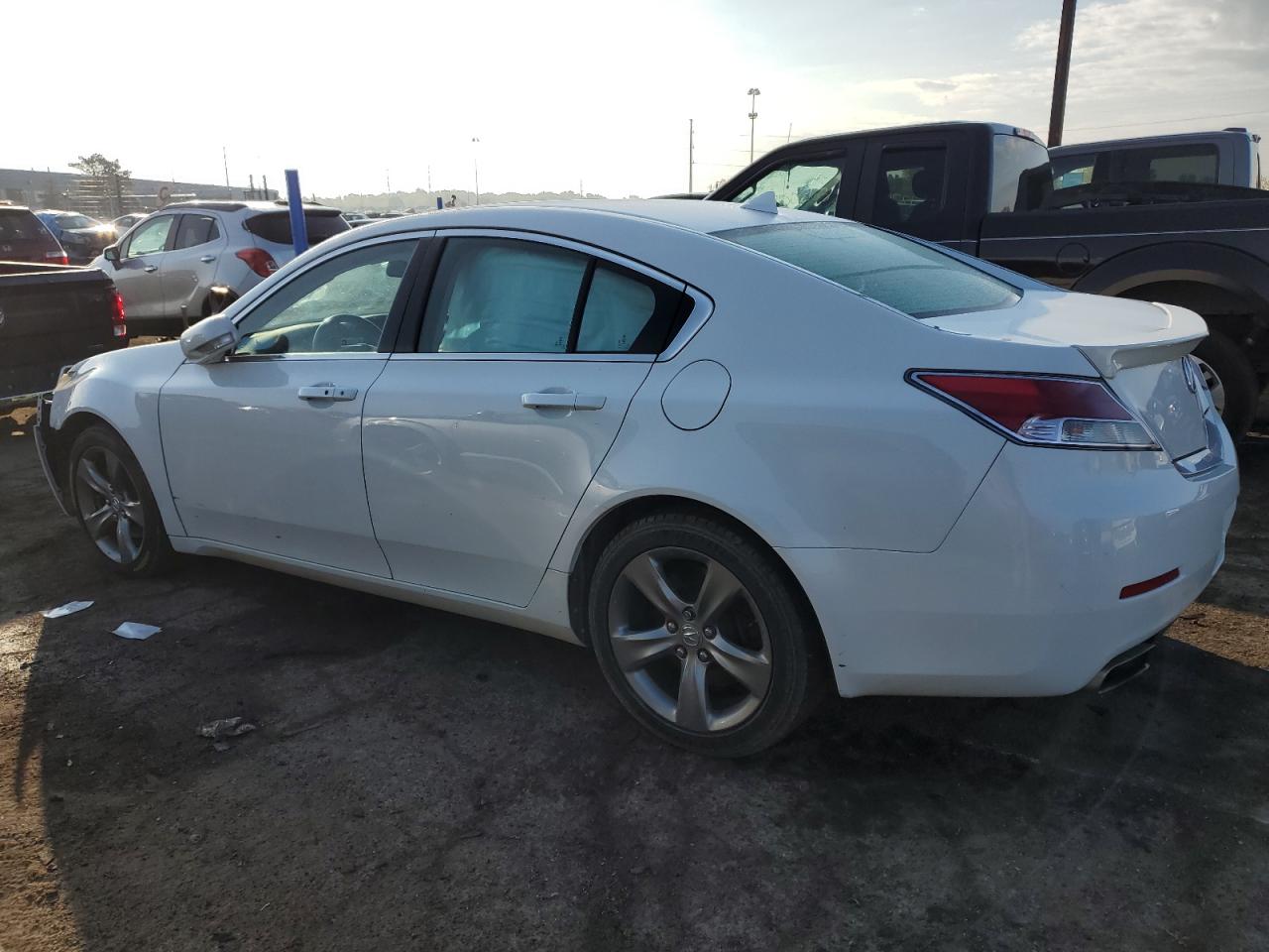 Obraz 2 z 2014 ACURA TL TECH 2014 z VIN 19UUA9F55EA001895