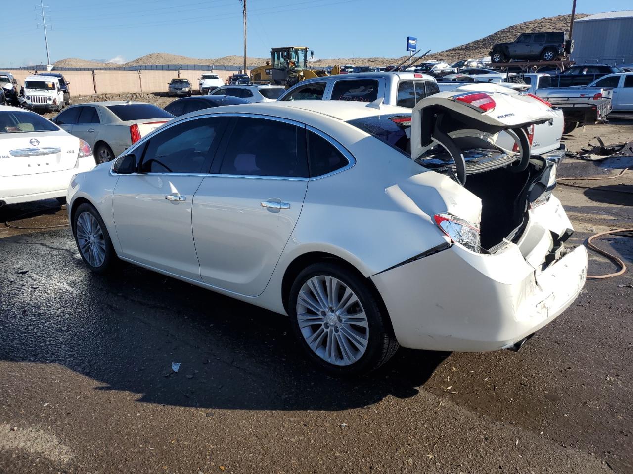 Image 2 of 2014 BUICK VERANO  2014 with VIN 1G4PP5SK9E4165059