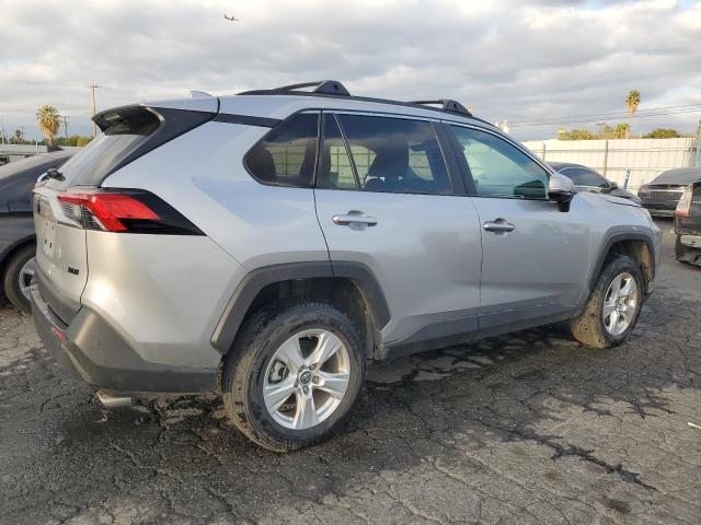 Изображение 3 2019 TOYOTA RAV4 XLE 2019 с VIN 2T3W1RFV8KW047385