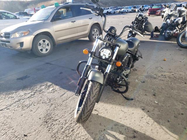 Obraz 2 z 2022 INDIAN MOTORCYCLE CO. CHIEF DARK HORSE ABS 2022 z VIN 56KDMABH8N3007678