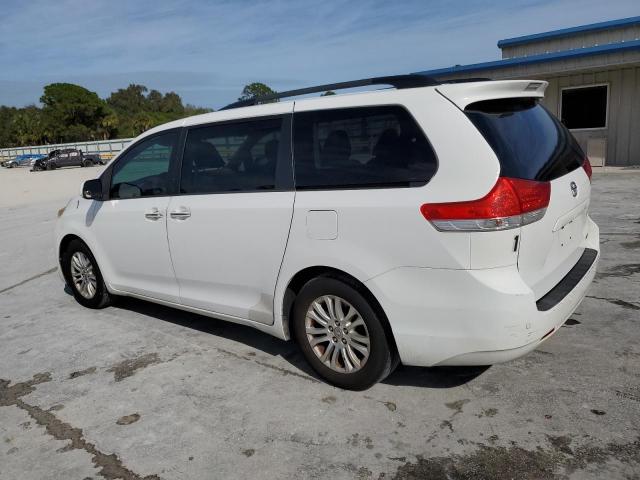 Image 2 of 2014 TOYOTA SIENNA XLE 2014 with VIN 5TDYK3DC0ES459729