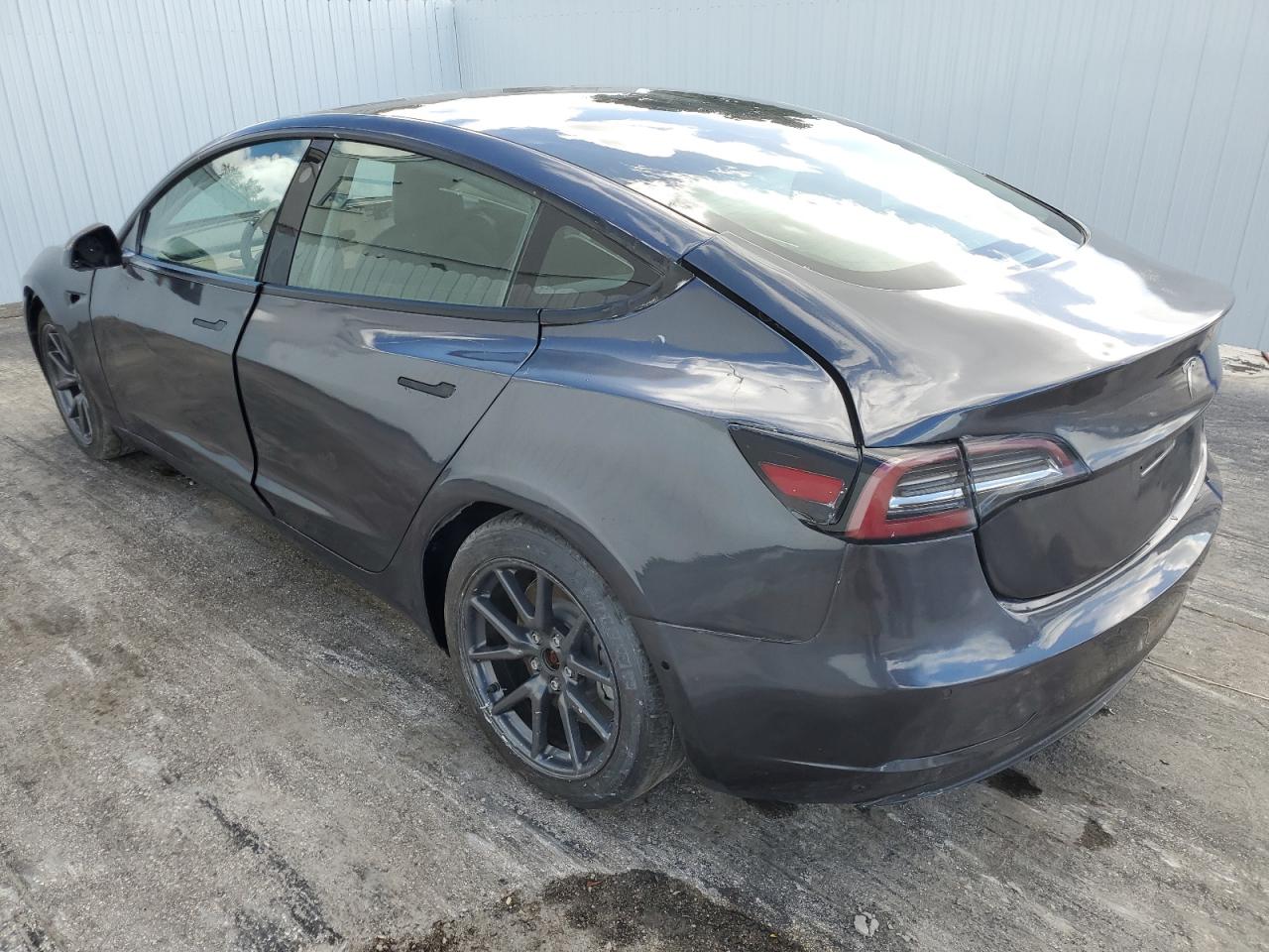 Image 2 of Tesla Model 3 2021 with VIN 5YJ3E1EA1MF872975