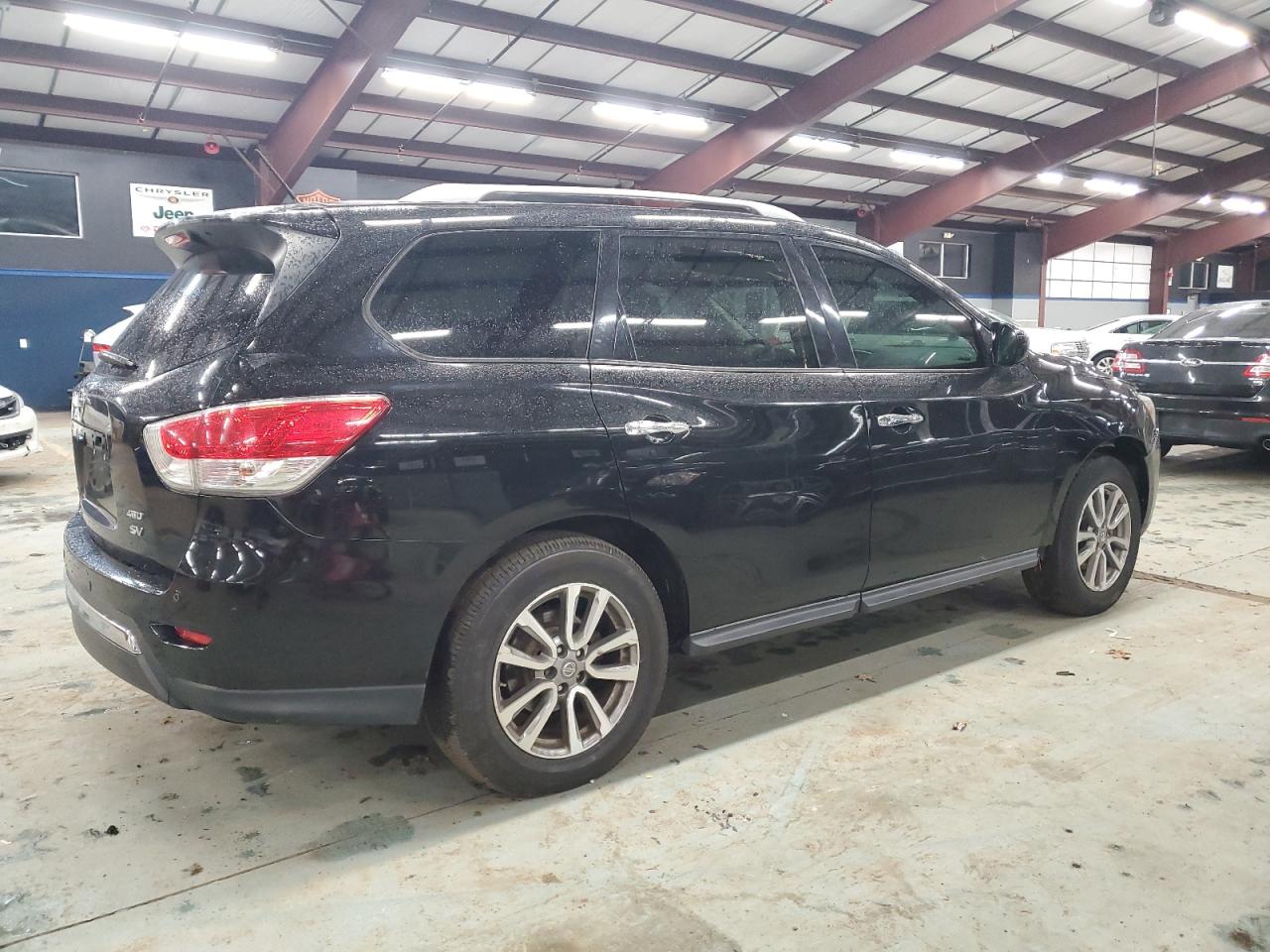 Изображение 3 2014 NISSAN PATHFINDER S 2014 с VIN 5N1AR2MMXEC690411