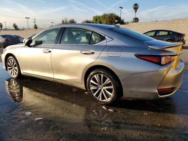 Obraz 2 z 2019 LEXUS ES 300H 2019 z VIN JTHB21B1XK2028229