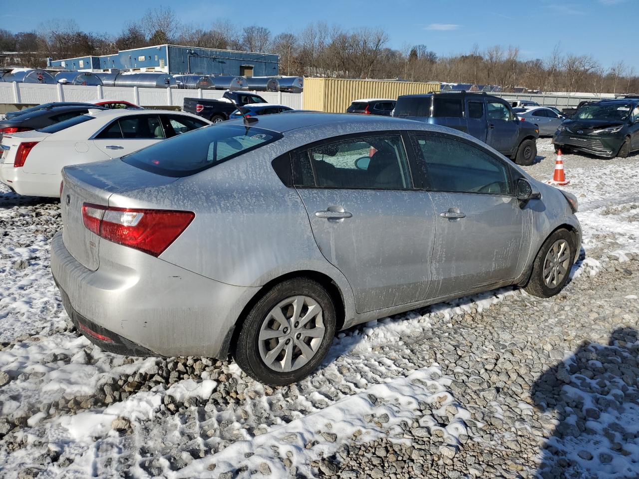 Изображение 3 2015 KIA RIO LX 2015 с VIN KNADM4A32F6503294