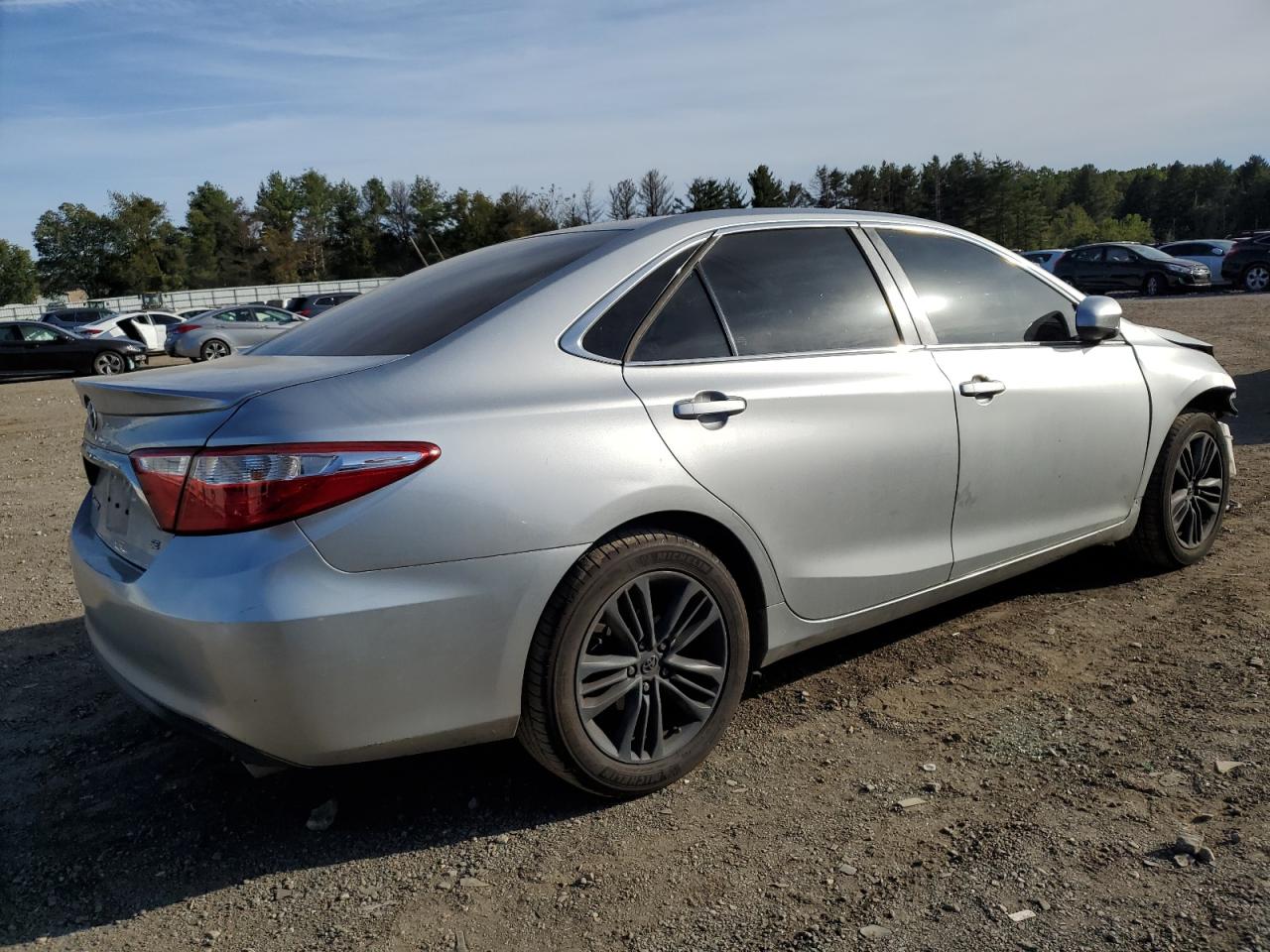 Obraz 3 z 2016 TOYOTA CAMRY LE 2016 z VIN 4T1BF1FK2GU582302