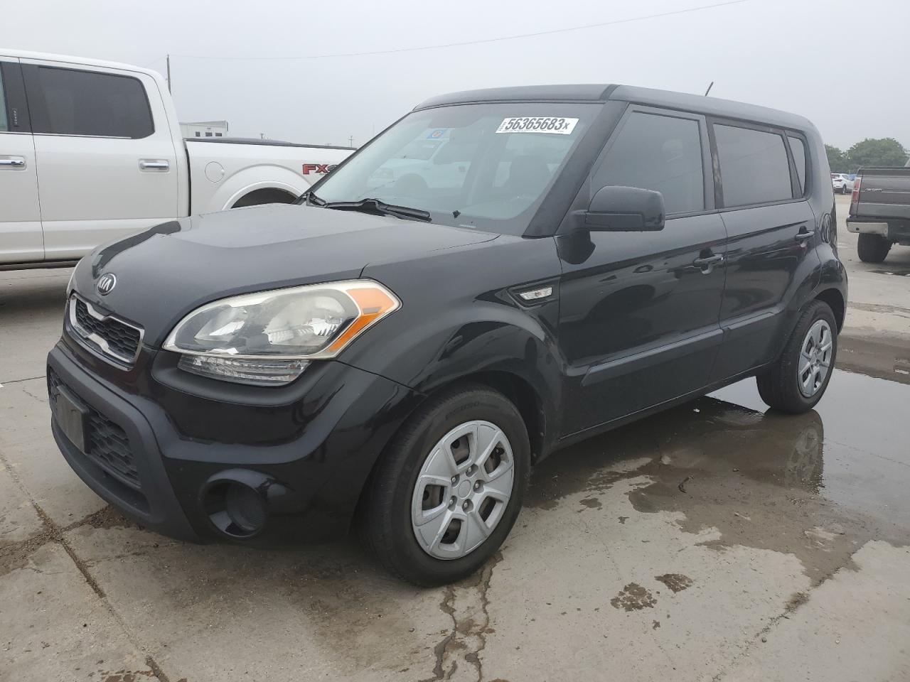 Image 1 of 2013 KIA SOUL  2013 with VIN KNDJT2A50D7613234