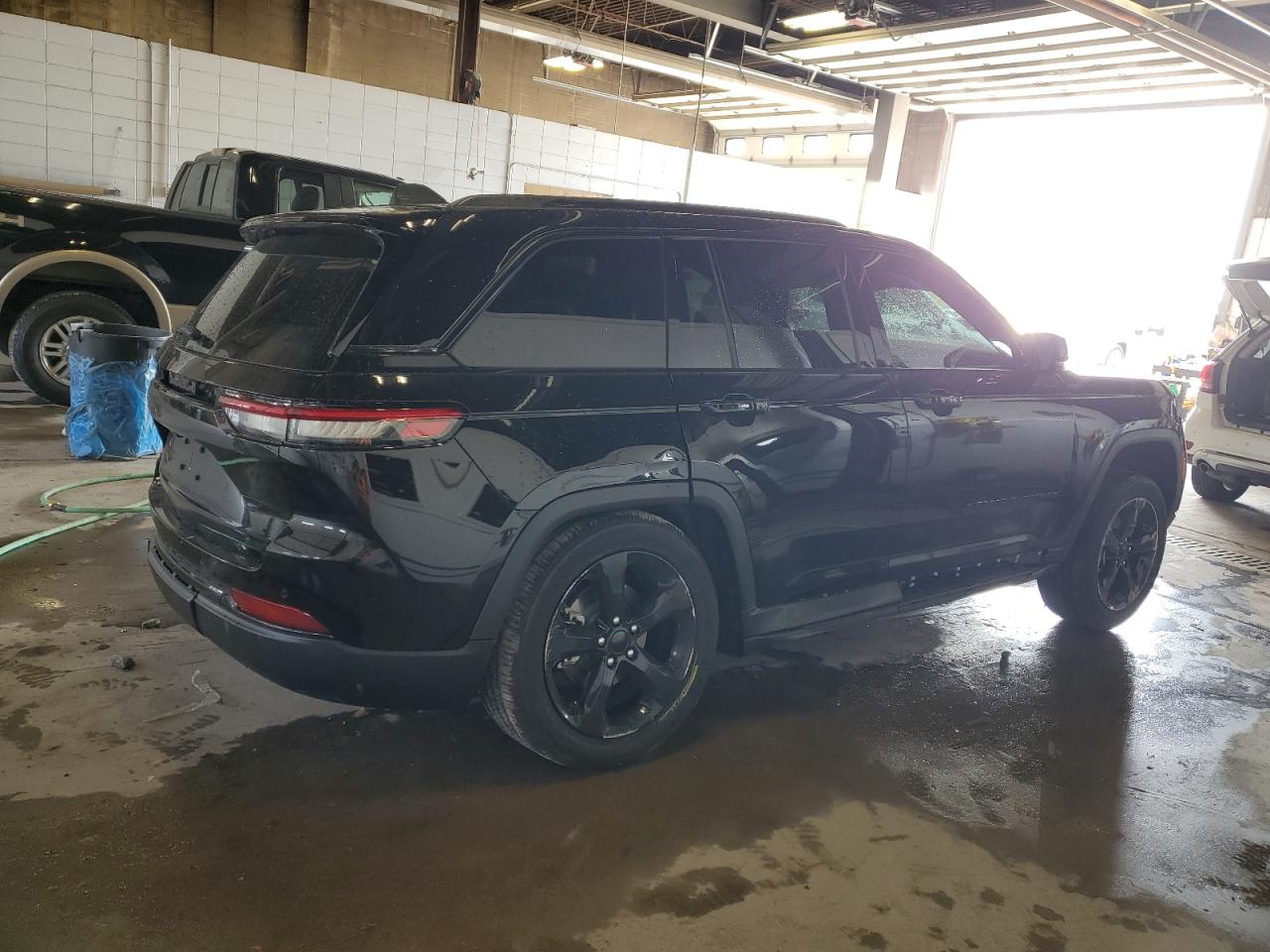 Image 3 of 2023 JEEP GRAND CHEROKEE LAREDO 2023 with VIN 1C4RJHAG3PC521821