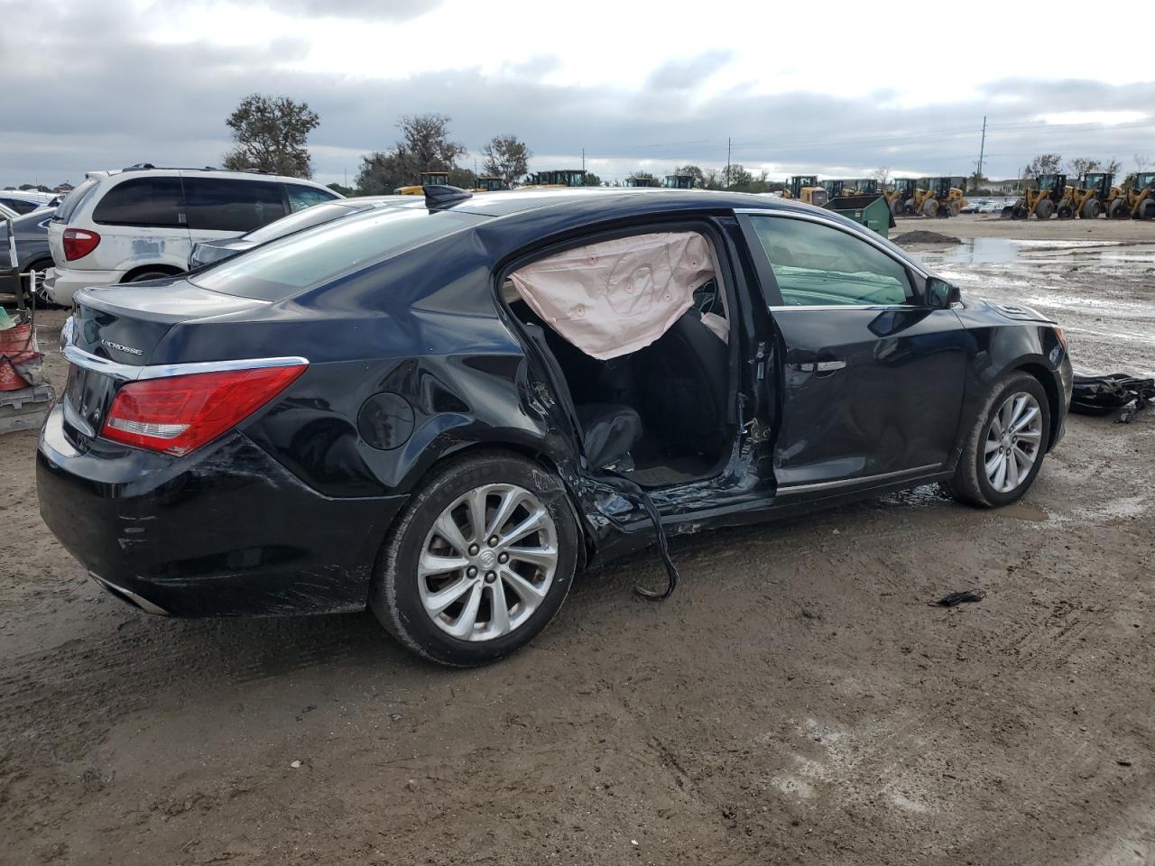 Obraz 3 z 2016 BUICK LACROSSE  2016 z VIN 1G4GB5G32GF201584