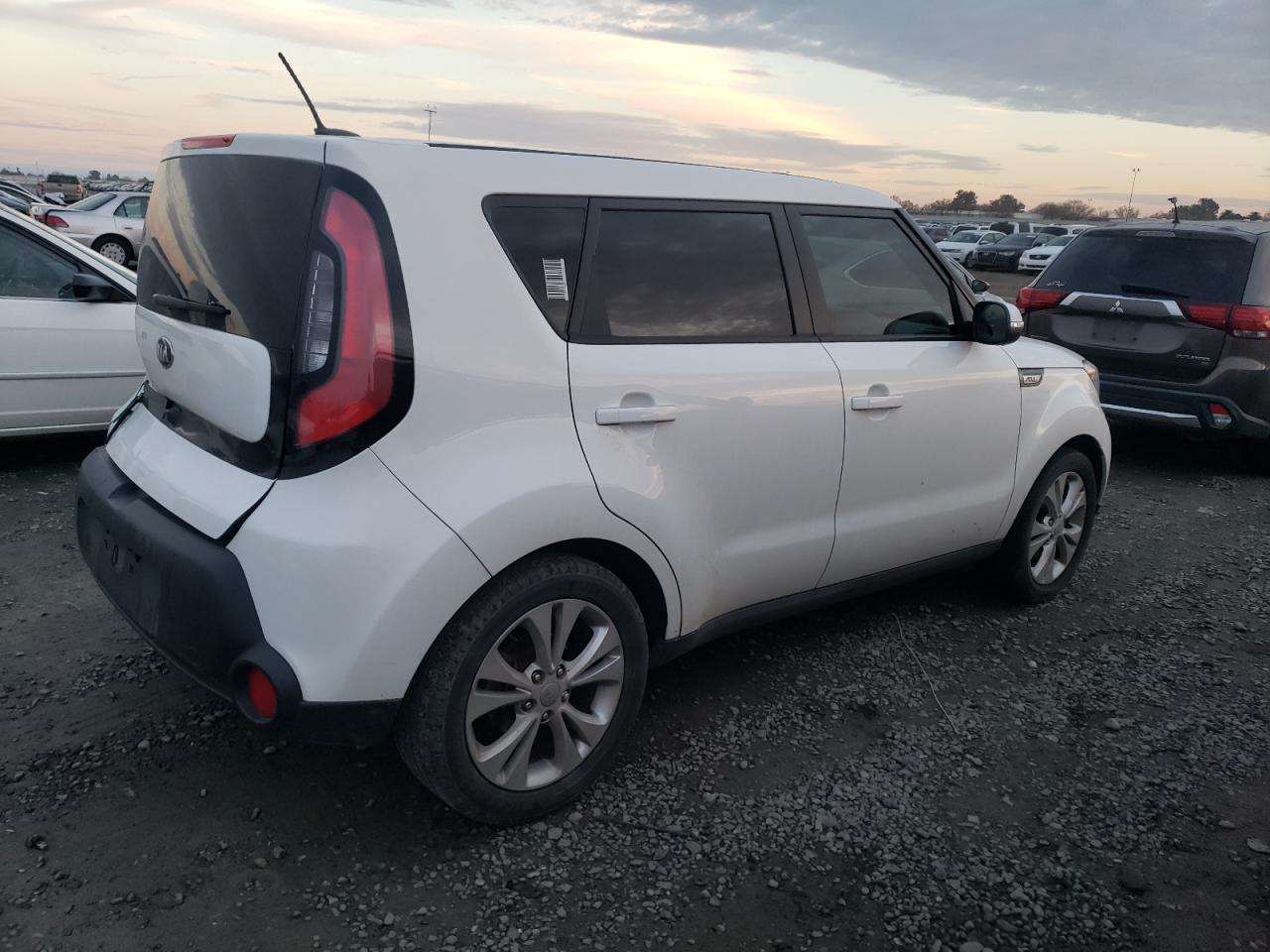 Image 3 of 2014 KIA SOUL + 2014 with VIN KNDJP3A53E7031916