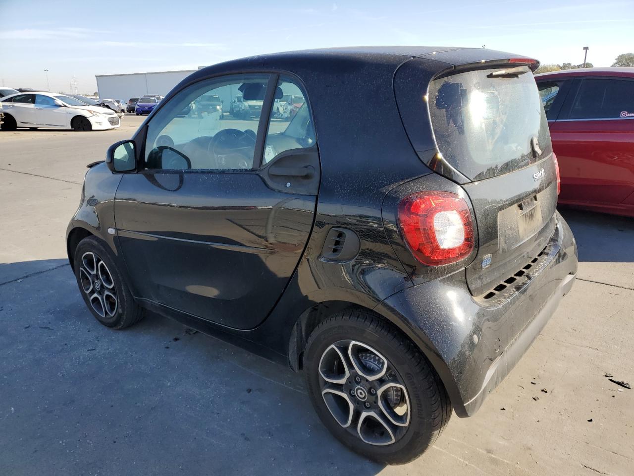 Изображение 2 2018 SMART FORTWO  2018 с VIN WMEFJ9BAXJK320290