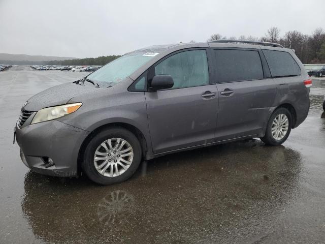 Изображение 1 2013 TOYOTA SIENNA XLE 2013 с VIN 5TDYK3DC9DS391543