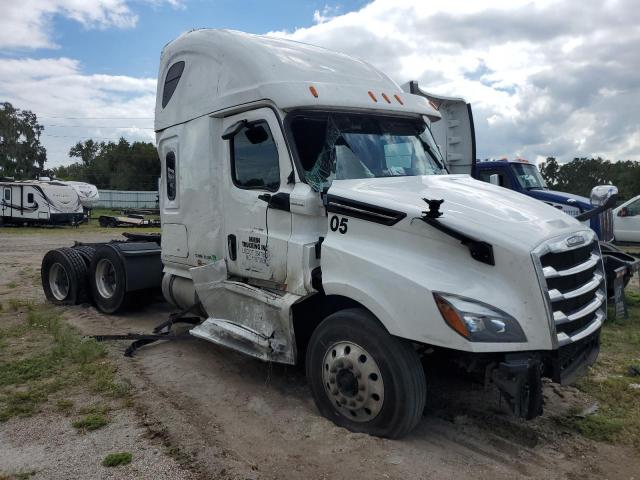 Image 1 of 2020 FREIGHTLINER CASCADIA 126  2020 with VIN 3AKJHHDRXLSLH7385