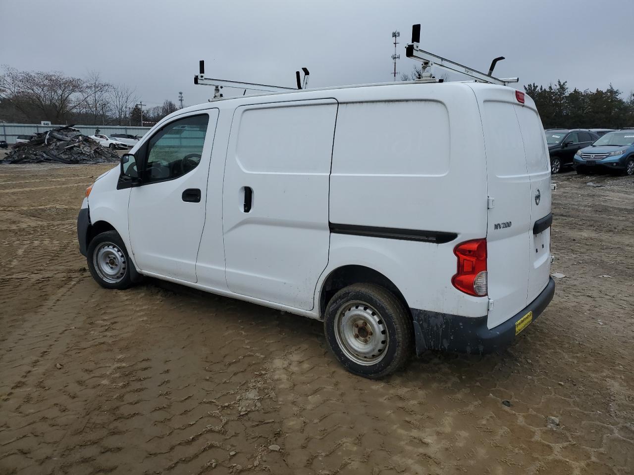 Изображение 2 2015 NISSAN NV200 2.5S 2015 с VIN 3N6CM0KN3FK716044