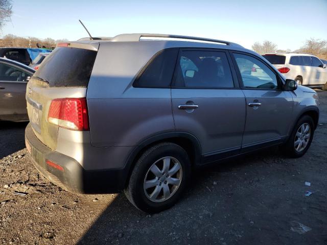 Image 3 of 2013 KIA SORENTO LX 2013 with VIN 5XYKT3A63DG400512