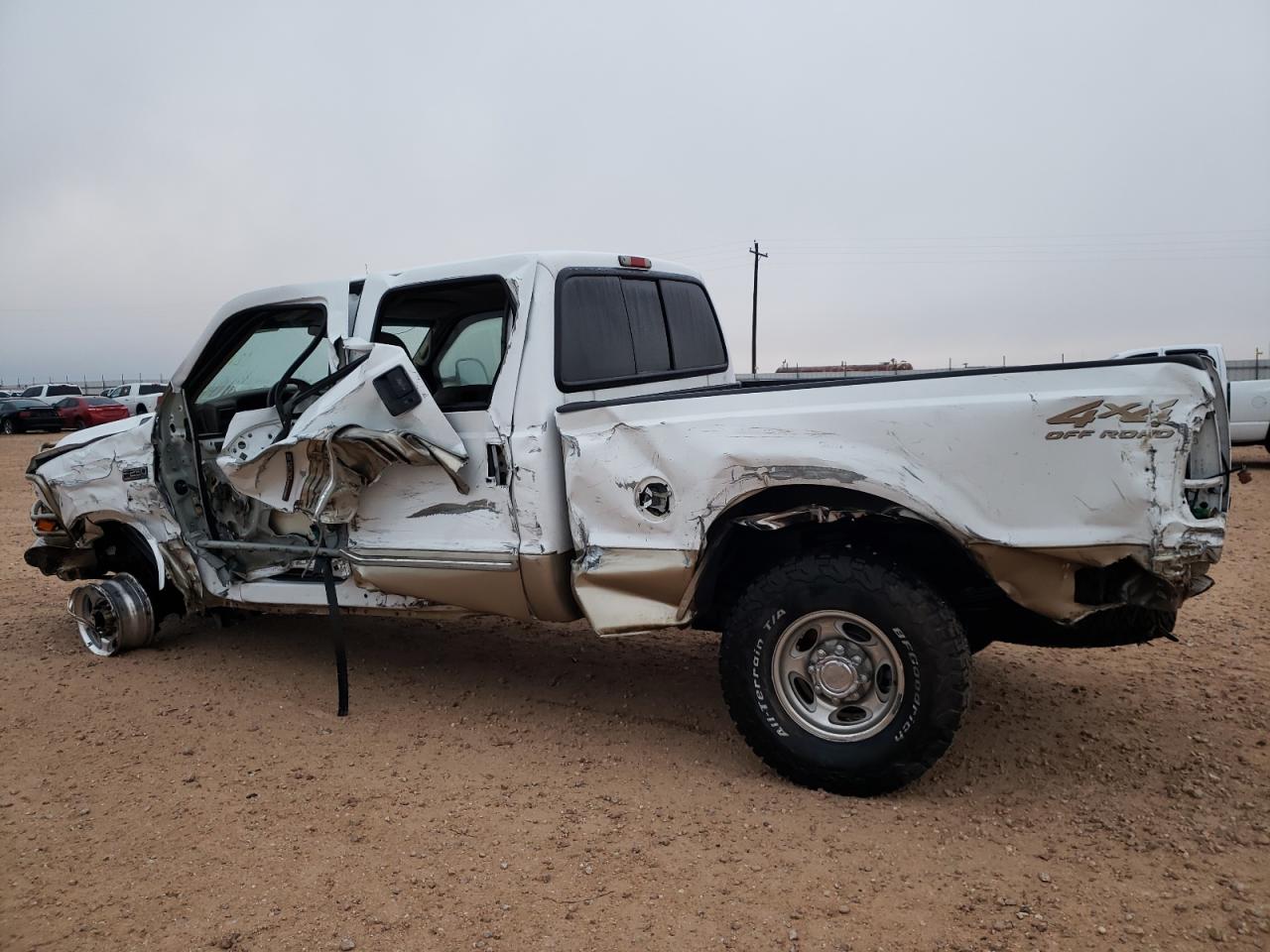 Изображение 2 2000 FORD F250 SUPER DUTY 2000 с VIN 1FTNW21FXYEE14503