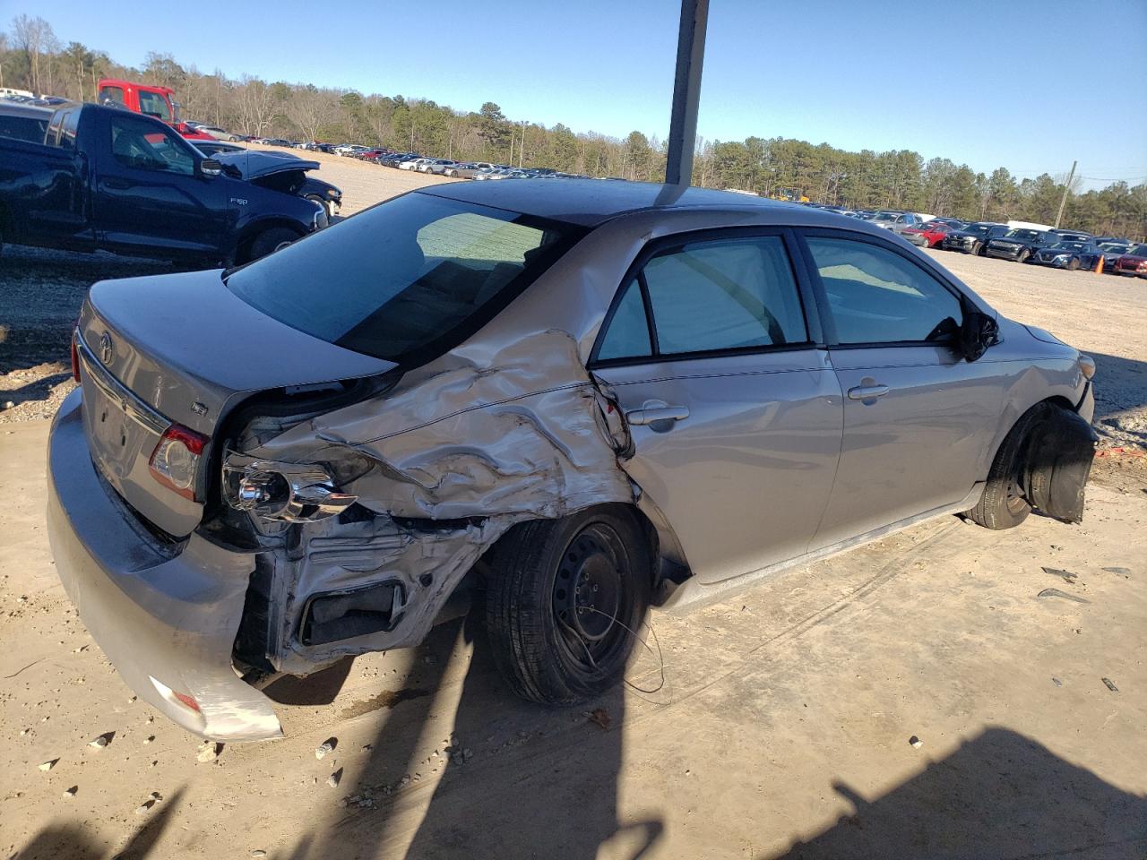 Obraz 3 z 2011 TOYOTA COROLLA BASE 2011 z VIN 2T1BU4EE8BC747931