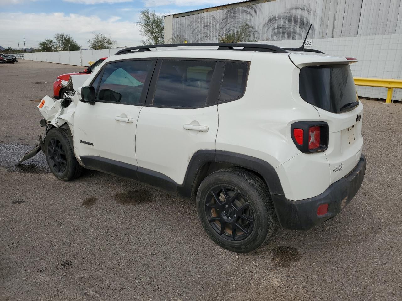 Image 2 of 2020 JEEP RENEGADE LATITUDE 2020 with VIN ZACNJABB0LPL47699