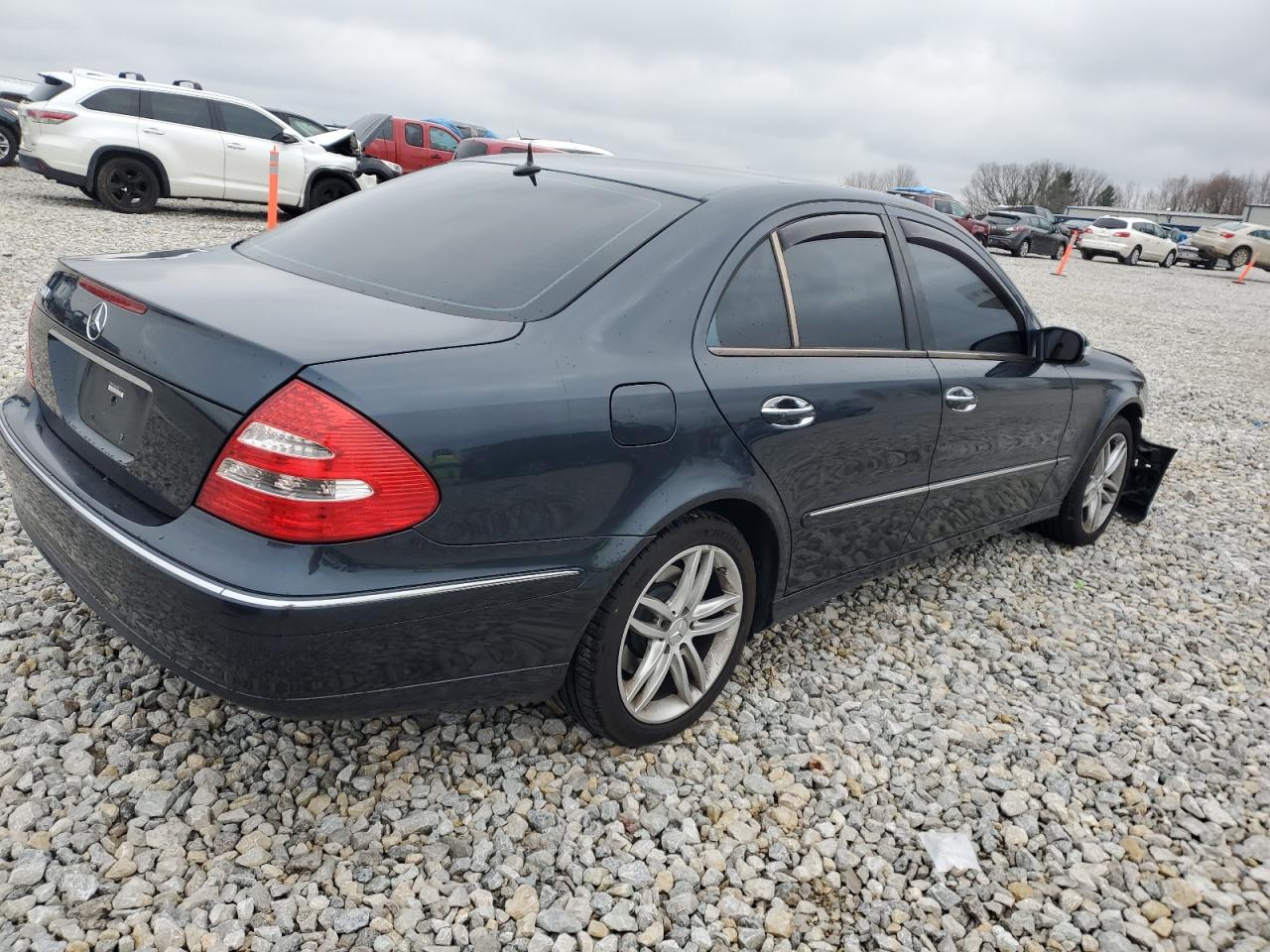 Image 3 of 2003 MERCEDES-BENZ E 500 2003 with VIN WDBUF70J33A206055