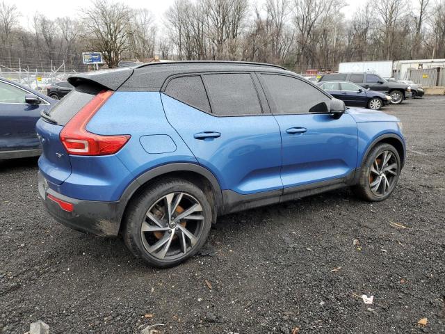 Image 3 of 2021 VOLVO XC40 T5 R-DESIGN 2021 with VIN YV4162UM2M2493442