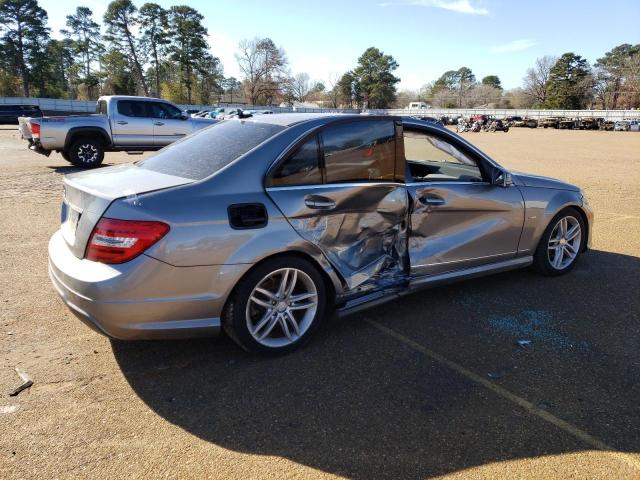 Obraz 3 z 2012 MERCEDES-BENZ C 250 2012 z VIN WDDGF4HBXCA677216