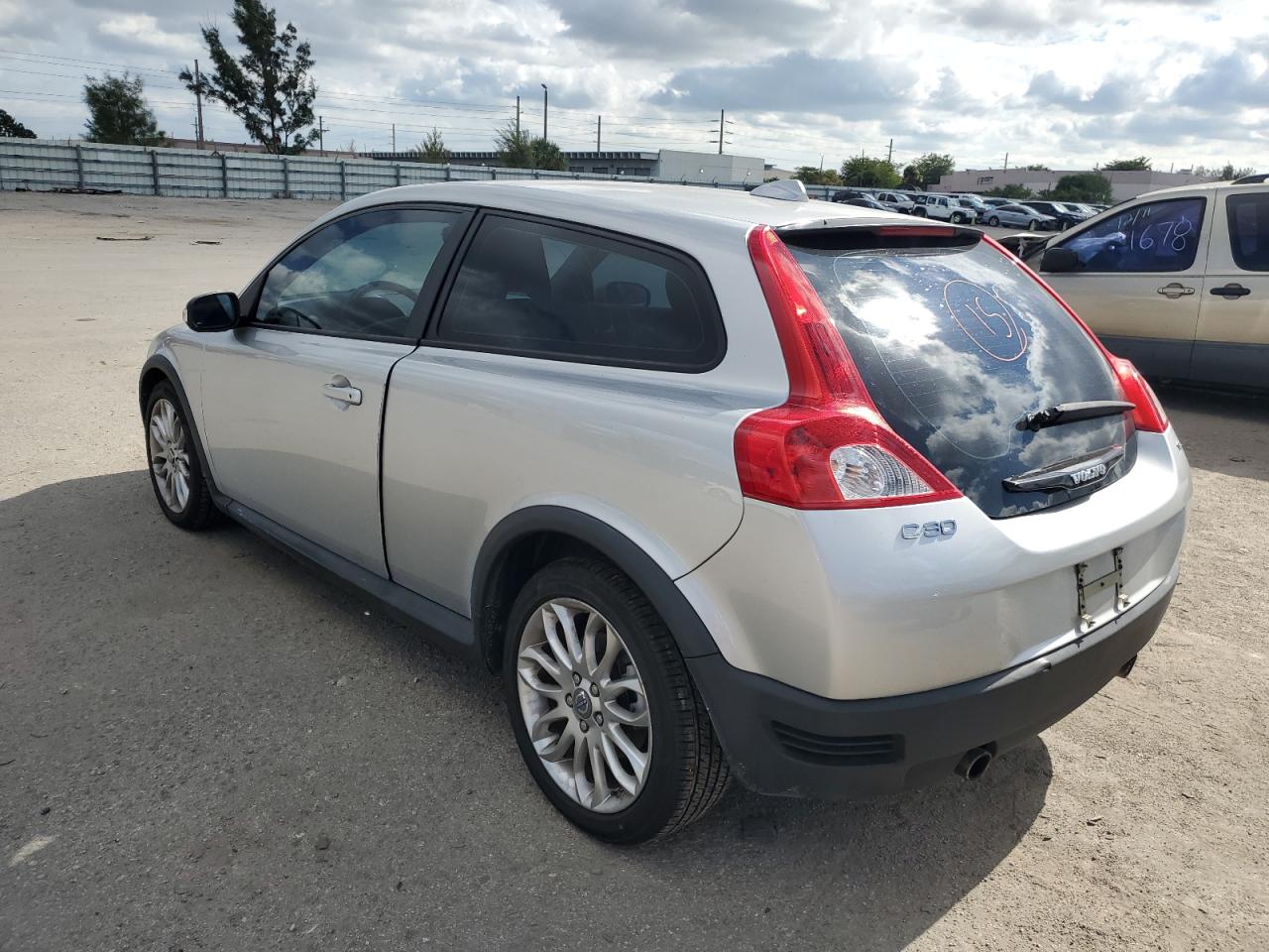 Изображение 2 2008 VOLVO C30 T5 2008 с VIN YV1MK672282050138