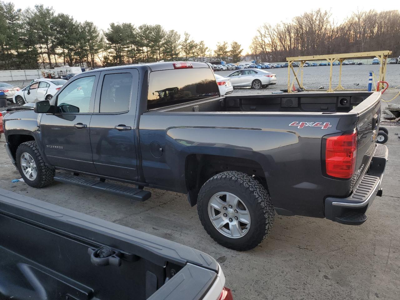 Image 2 of 2016 CHEVROLET SILVERADO K1500 LT 2016 with VIN 1GCVKREC8GZ288881