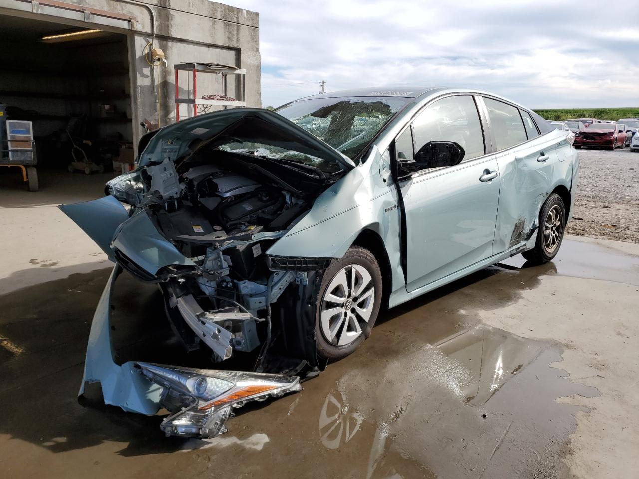 Image 1 of 2017 TOYOTA PRIUS  2017 with VIN JTDKARFU9H3037658