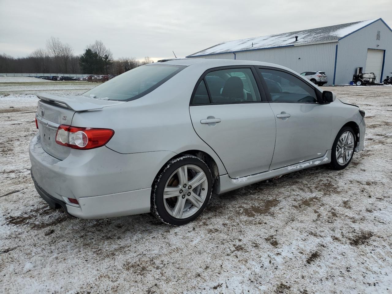 Image 3 of 2013 TOYOTA COROLLA BASE 2013 with VIN 5YFBU4EE8DP207661