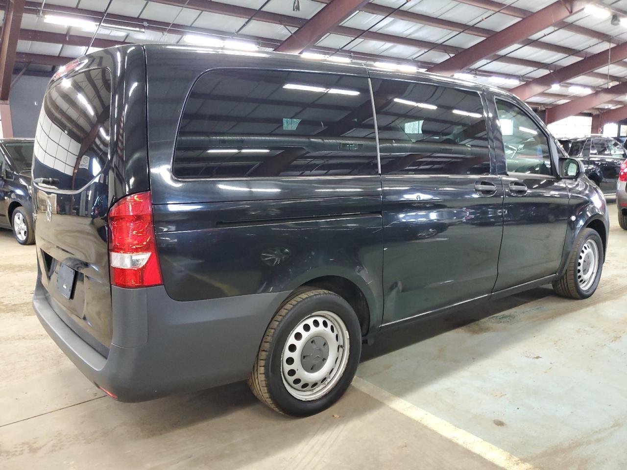 Image 3 of 2018 MERCEDES-BENZ METRIS  2018 with VIN WD4PG2EE1J3355212