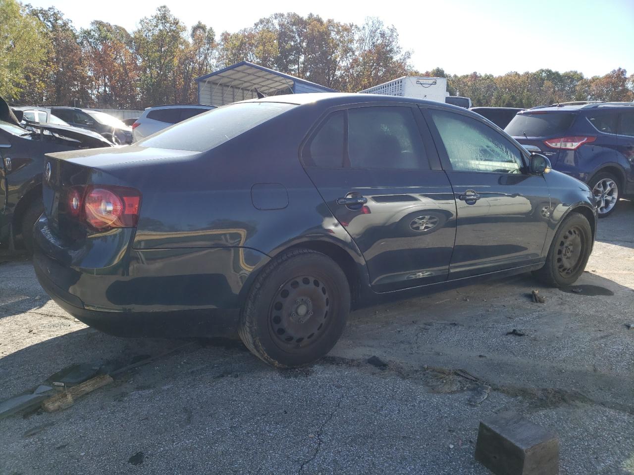 Obraz 3 z 2010 VOLKSWAGEN JETTA S 2010 z VIN 3VWJX7AJ8AM014675