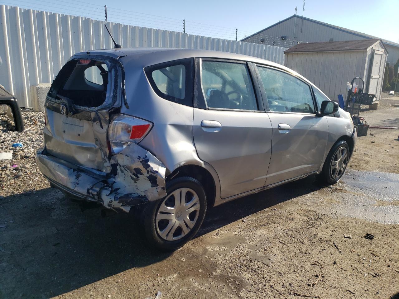 Изображение 3 2010 HONDA FIT  2010 с VIN JHMGE8H24AC035319