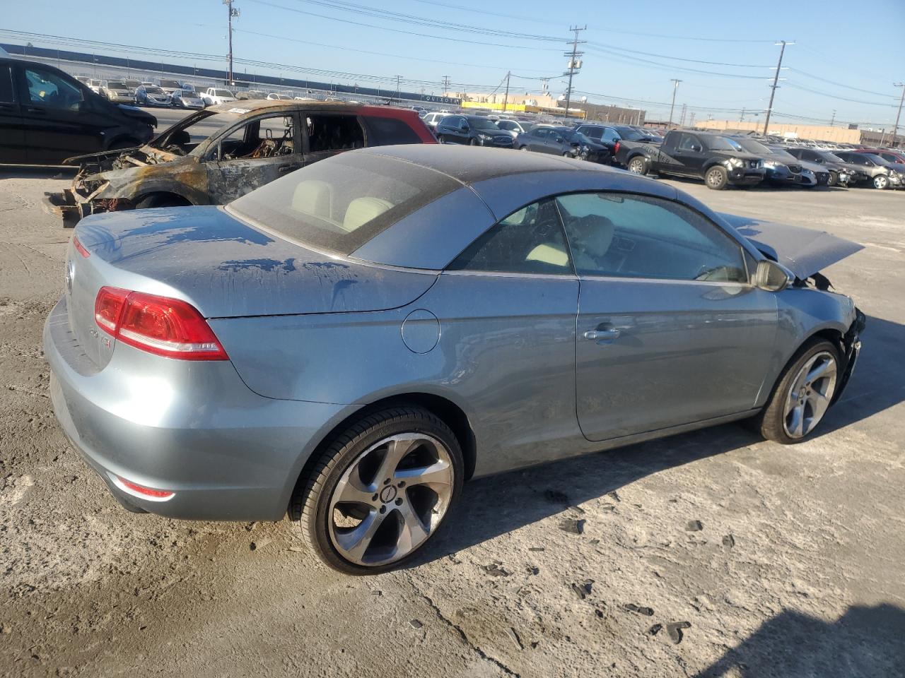 Image 3 of 2013 VOLKSWAGEN EOS KOMFORT 2013 with VIN WVWBW8AH5DV006220