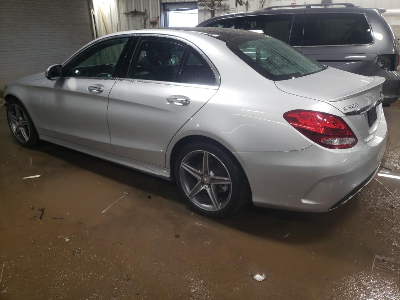 Изображение 2 2016 MERCEDES-BENZ C 300 4MATIC 2016 с VIN 55SWF4KB3GU109948