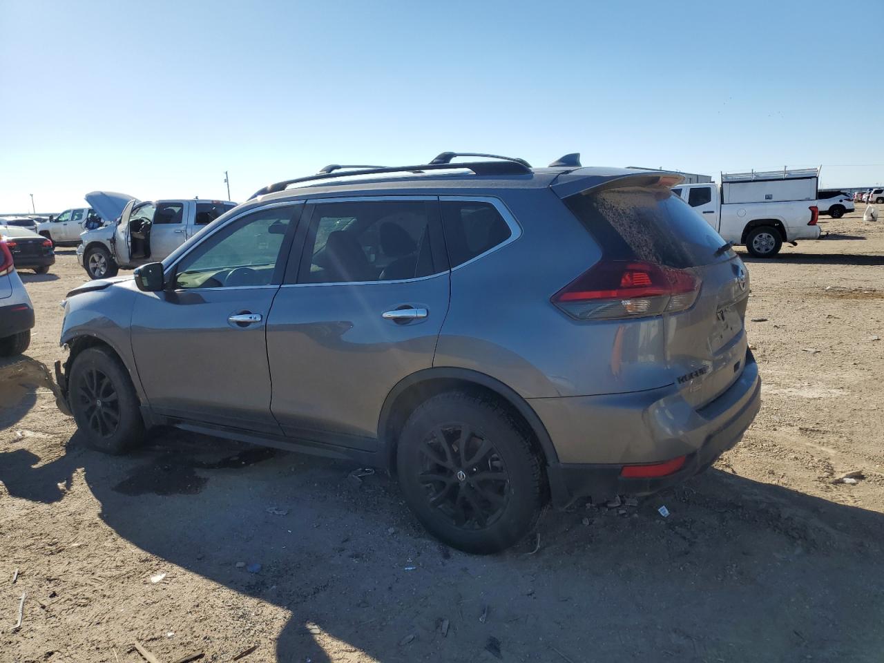 Image 2 of 2018 NISSAN ROGUE S 2018 with VIN 5N1AT2MT1JC754998