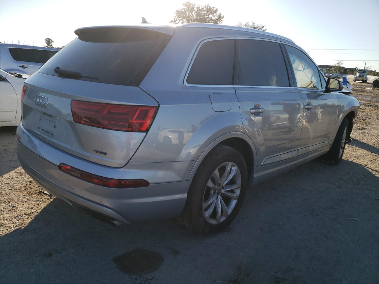 Obraz 3 z 2017 AUDI Q7 PREMIUM PLUS 2017 z VIN WA1LHAF77HD050831